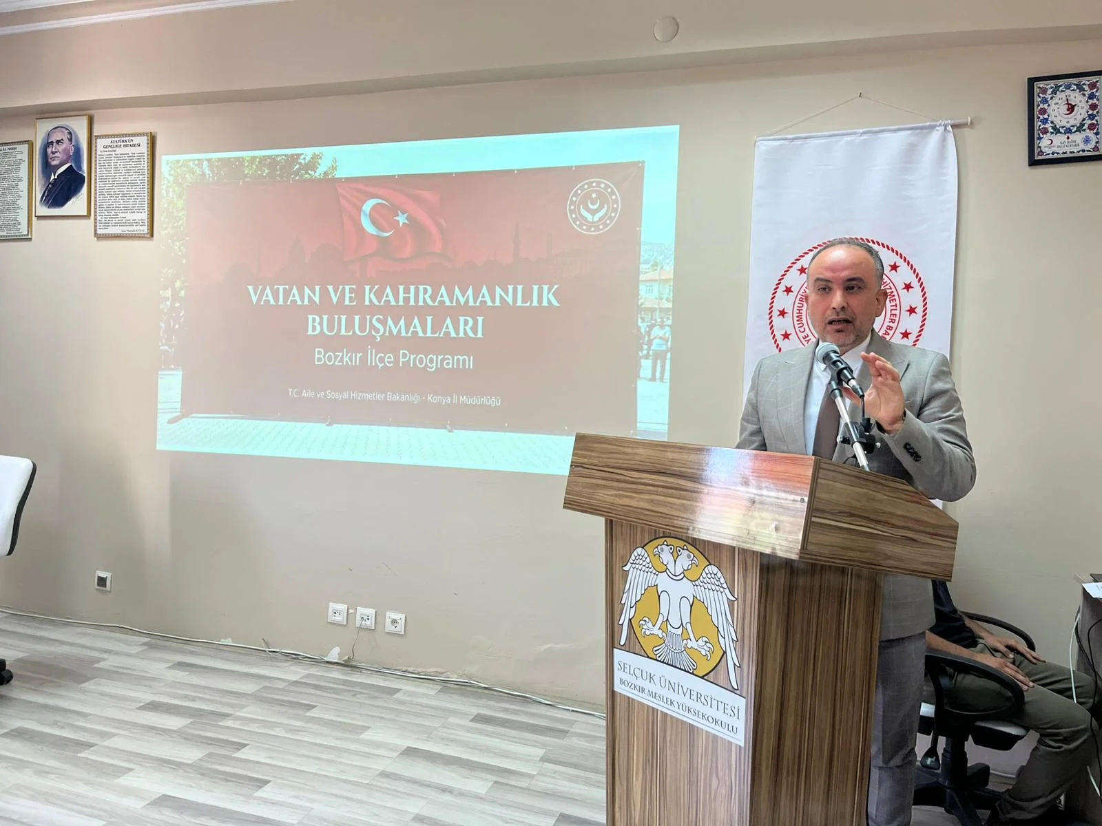 Yüksekokulumuzda Duygu Dolu Anlar: "Vatan ve Kahramanlık Buluşması"